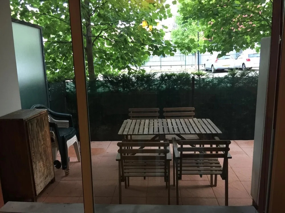 Balcony & Terrace