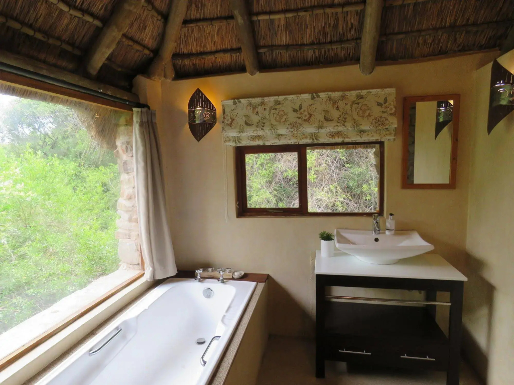 Woodbury Lodge - Amakhala Game Reserve - фото 22