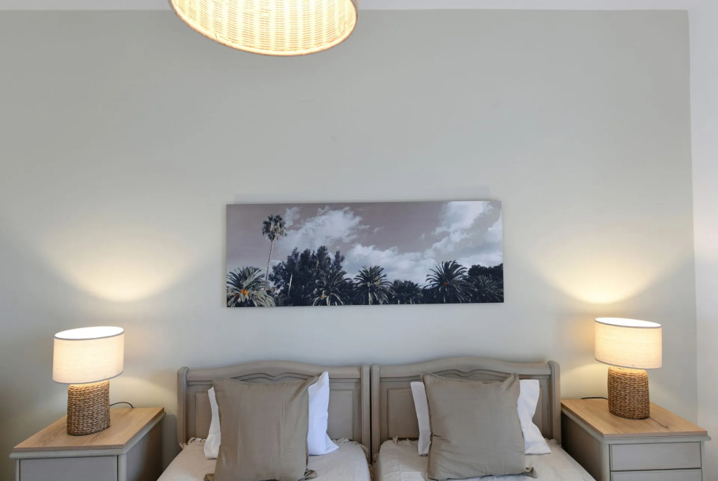 Standard Double room with sea view (full double bed)