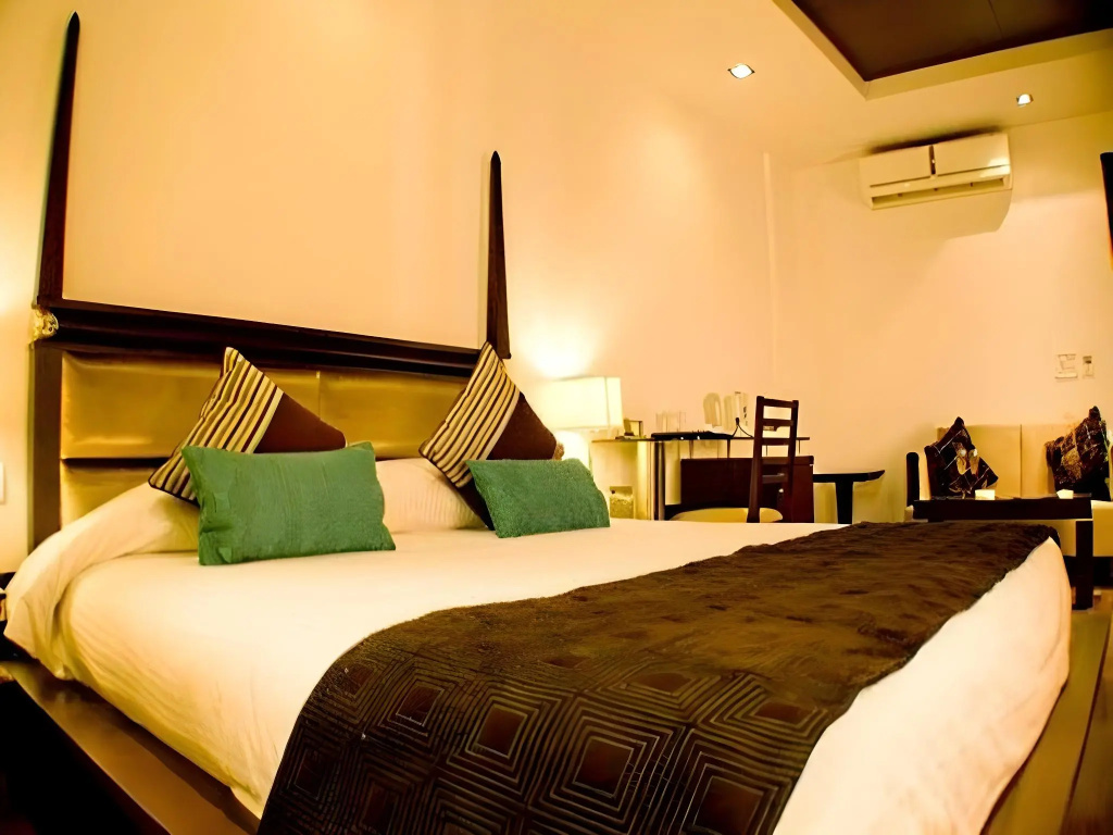 Fabhotel Atithi — 5