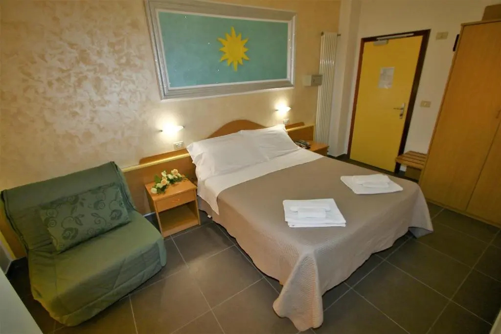Standard Triple room with balcony