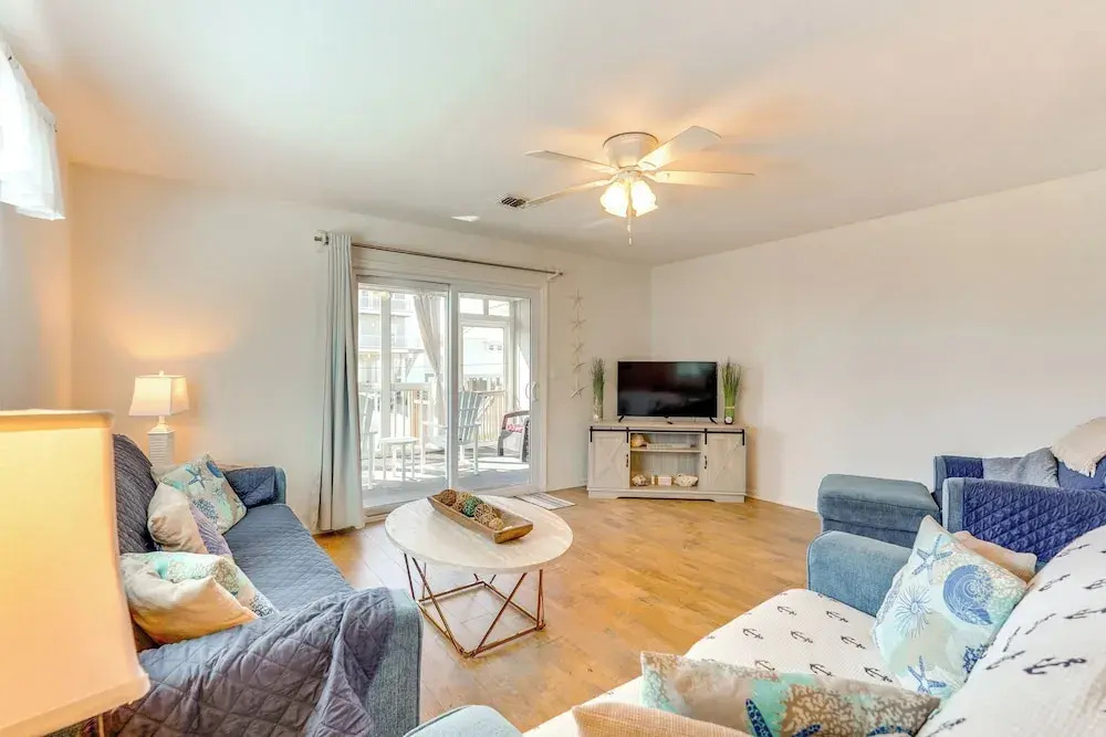 Walk to Shore: Ocean View Cape San Blas Townhome