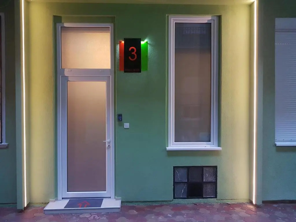 Small Home Budapest Szív 3