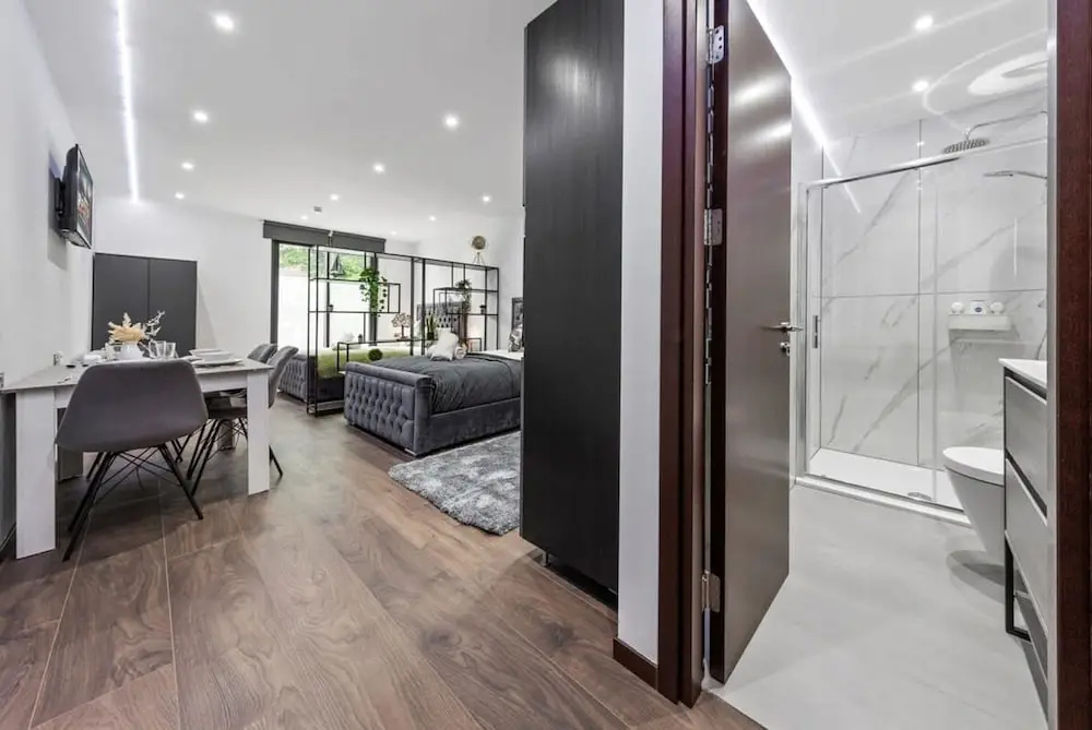 Huge Cosy Studio Family Sleeps 4 North West London — фото