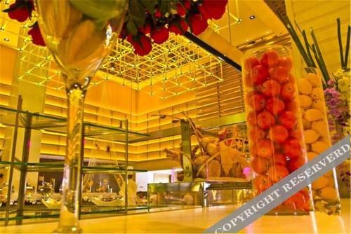 Food & Beverage