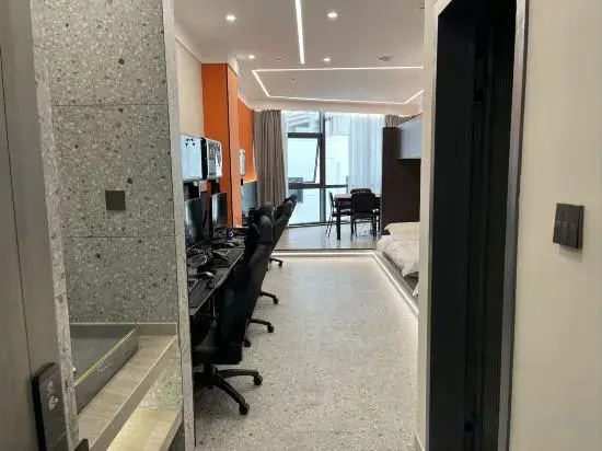 Baojing Sifangyuan E-sports Hotel