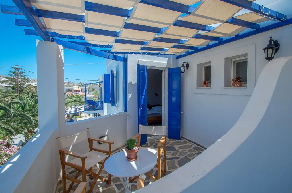 Balcony & Terrace
