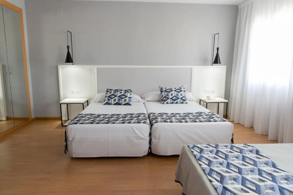 Deluxe Triple room