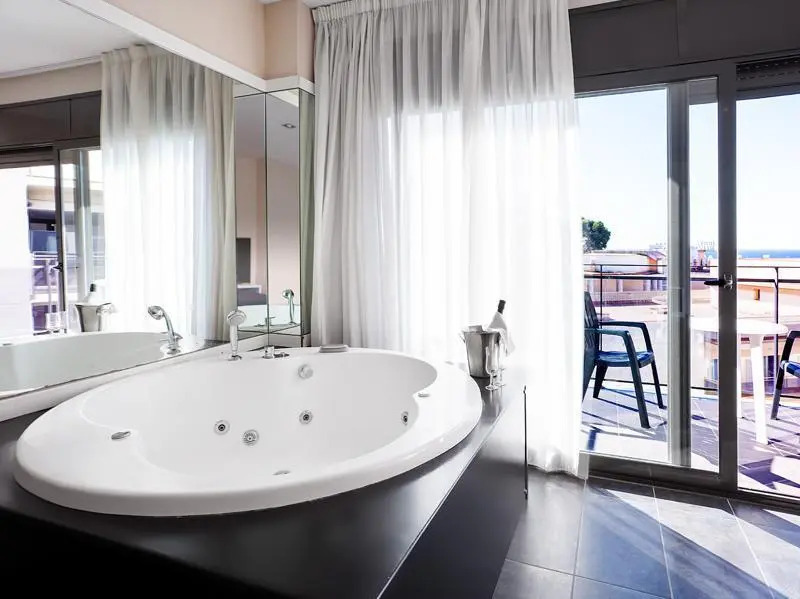 豪華四人房，配有雙人床