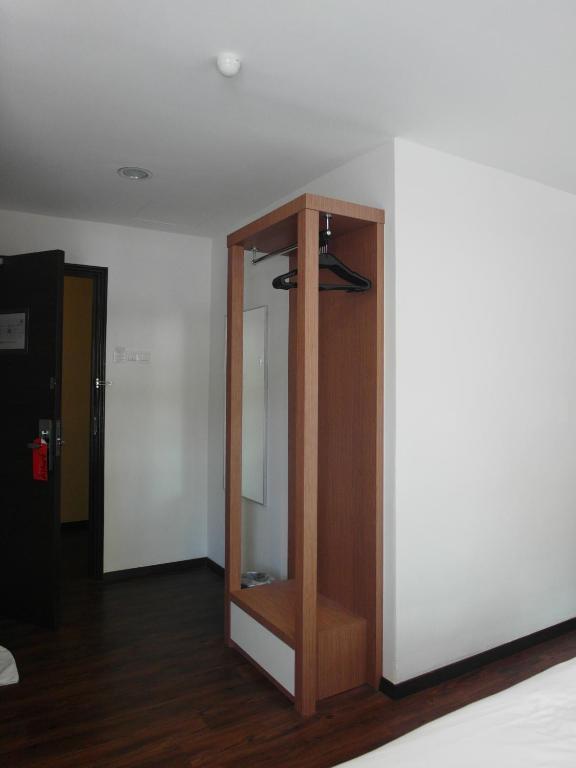 Nagoya Inn Hotel