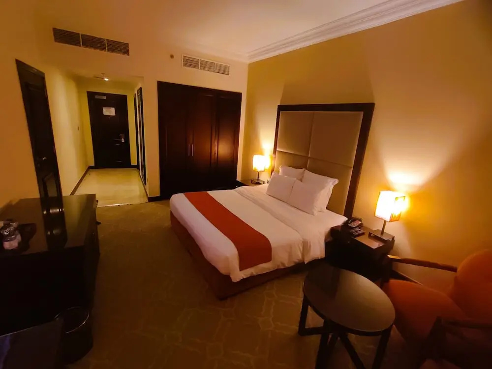 Grand Regal Hotel Hotel - Chambres