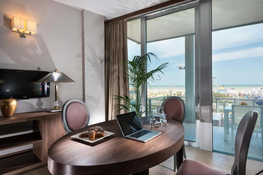 Waldorf Suite Hotel - Général