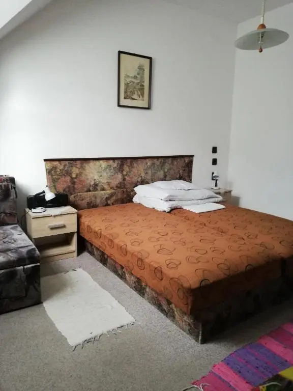 Economy Quadruple room