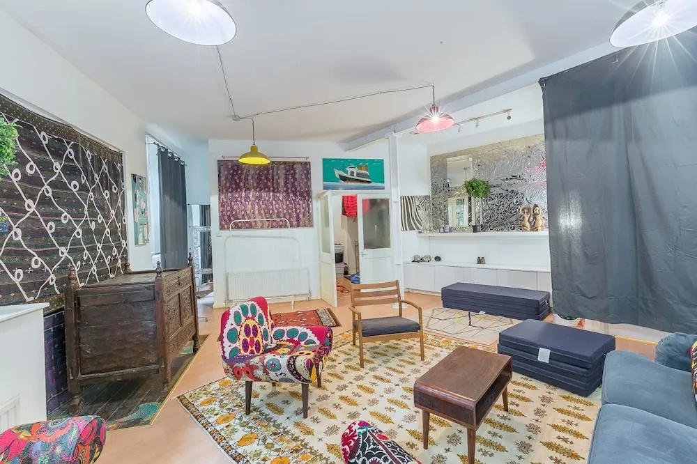 Delightful Bohemian Inspired Loft Space Shoreditch