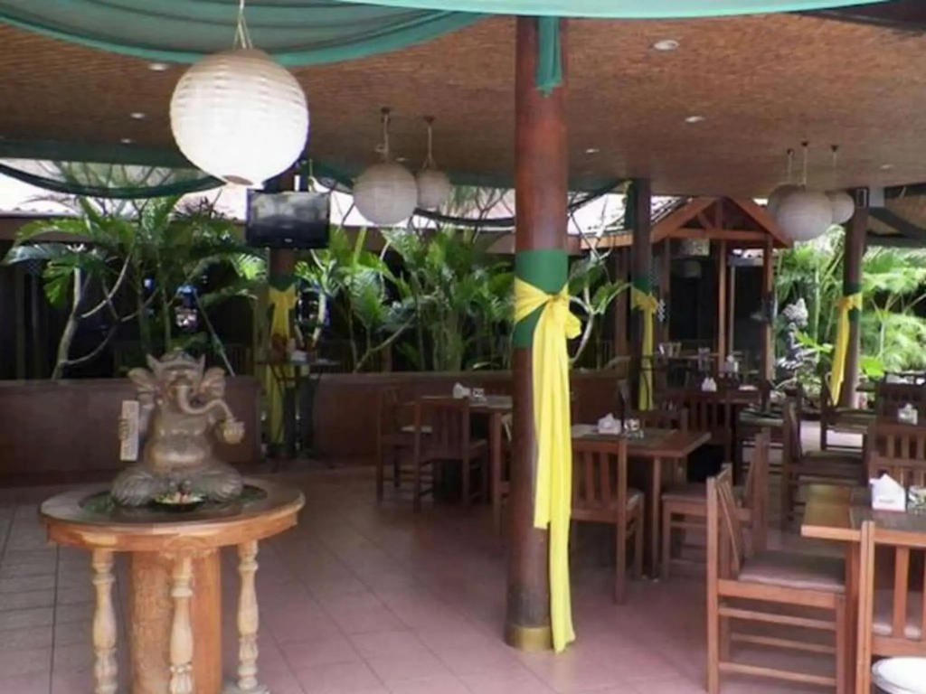 Nyiur Indah Beach Hotel - фото 15