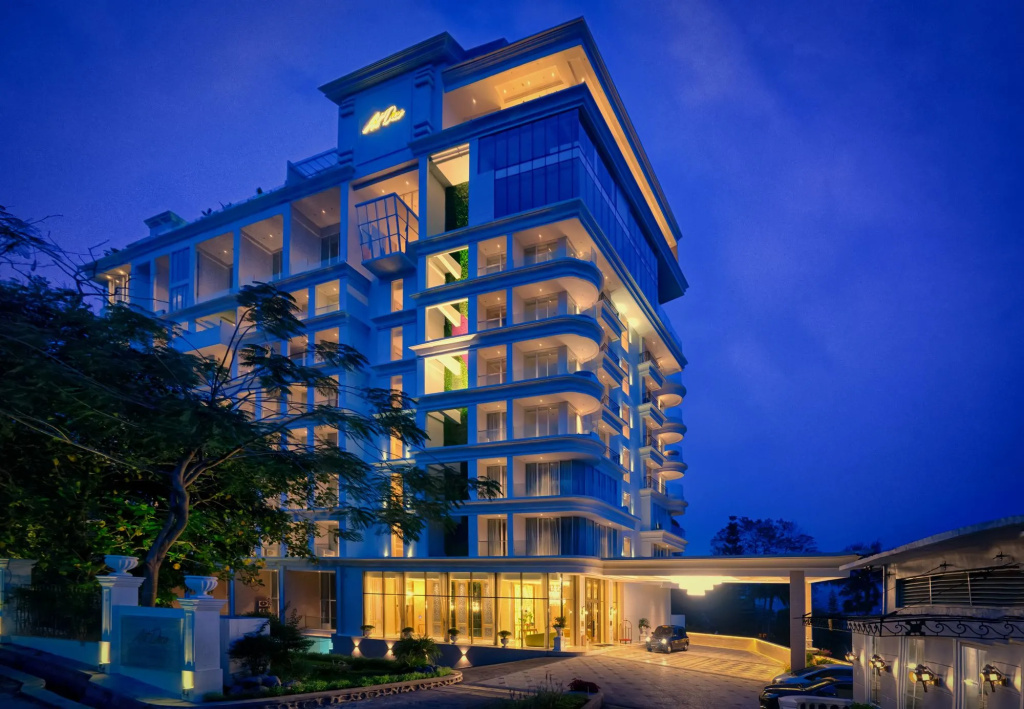 Art Deco Luxury Hotel & Residence