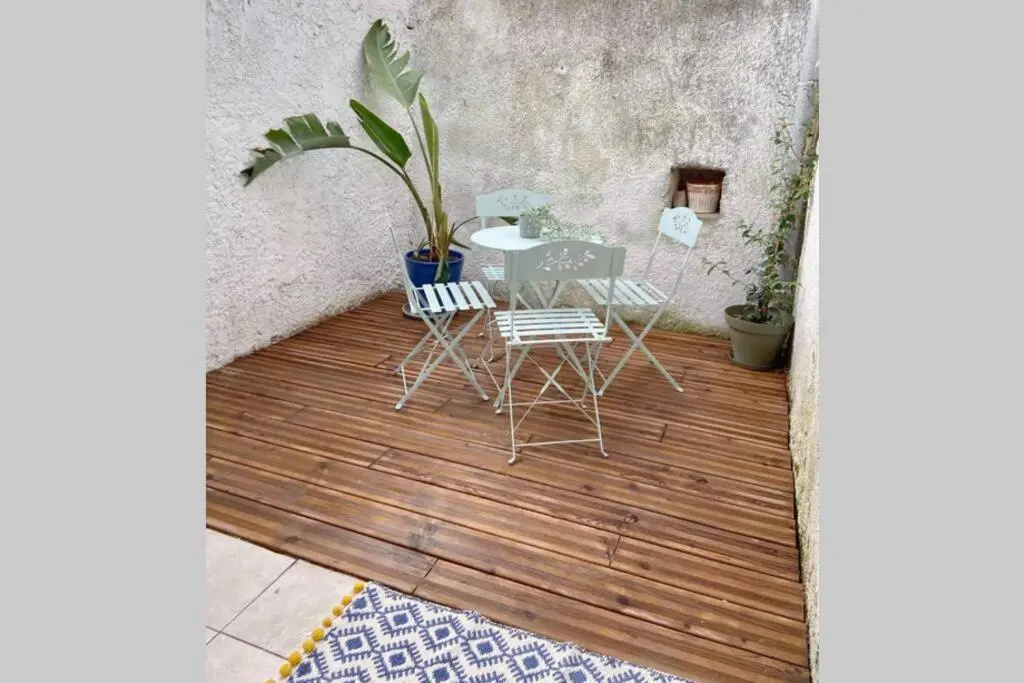 Afficher la photo 6 — Superbe appartement en pierre fraîchement rénové