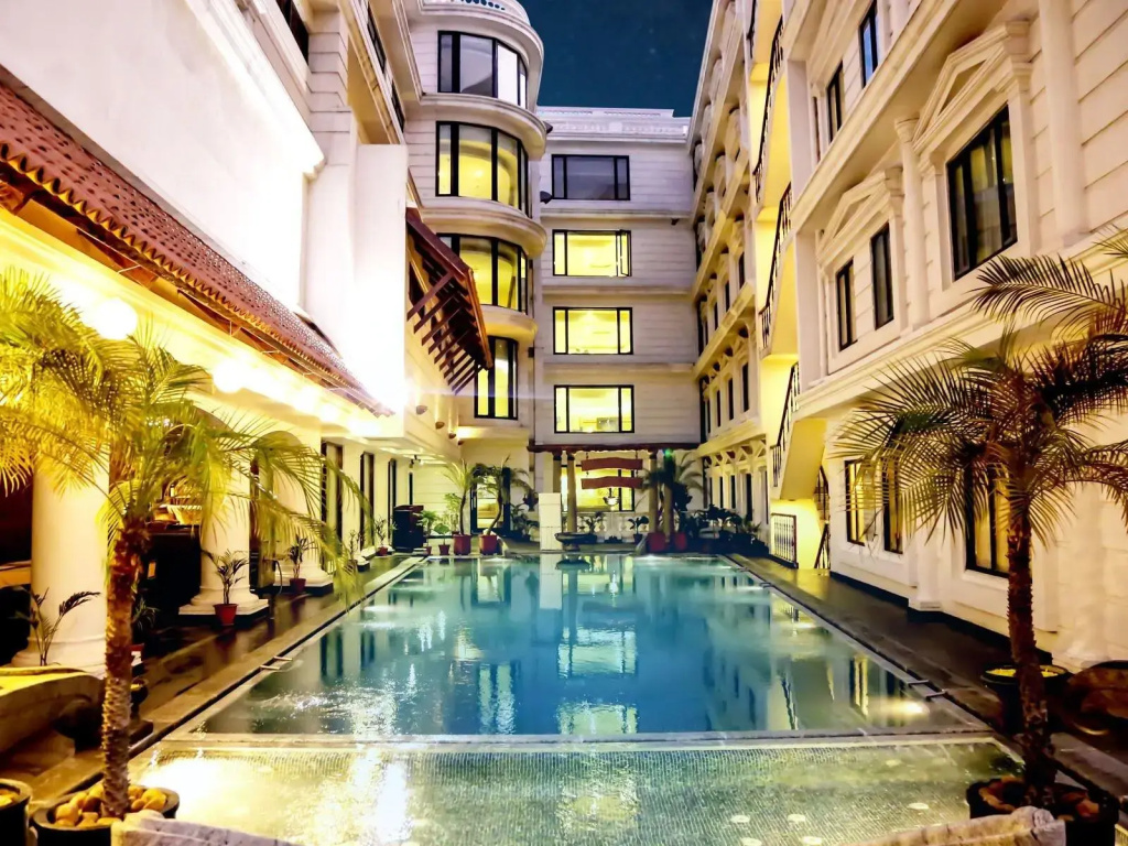 Anandha Inn Convention Centre and Suites