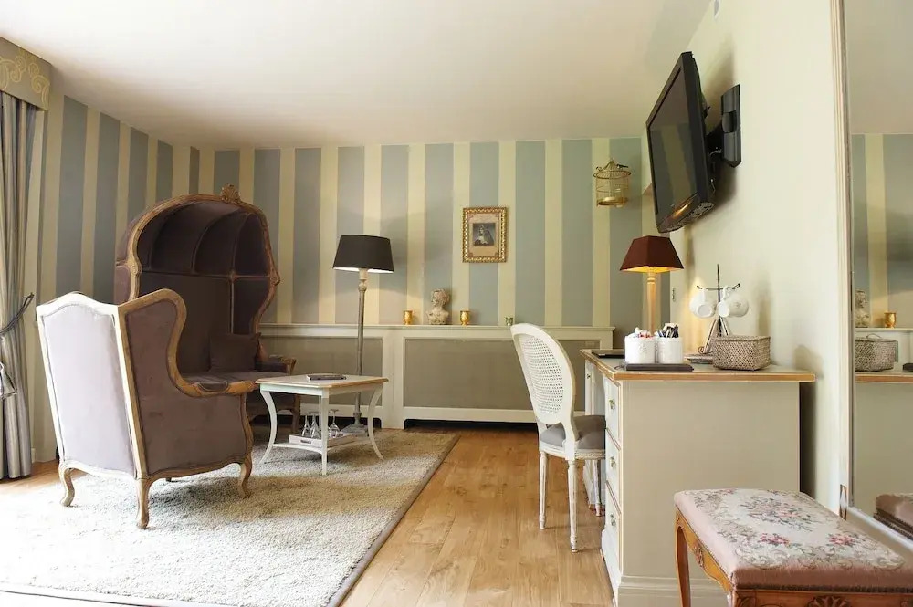 Hostellerie Lafarques by null
