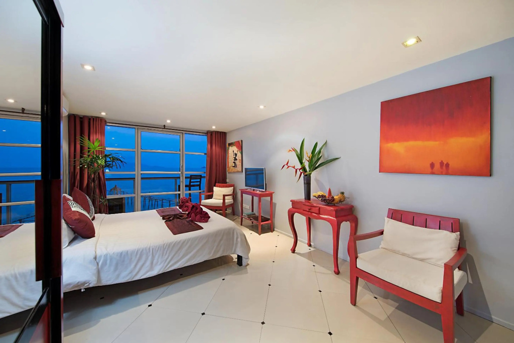 Enjoy Beach Hotel — 5