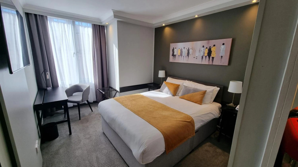 Lancaster Hall Hotel — 4