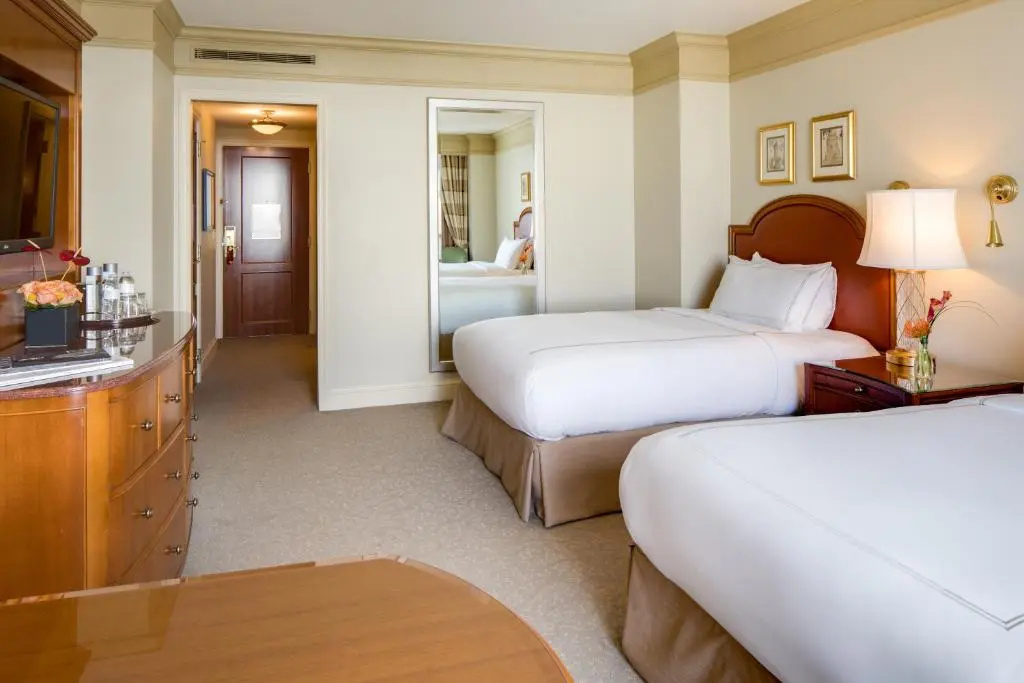 Deluxe Accessible Double room (full double bed)