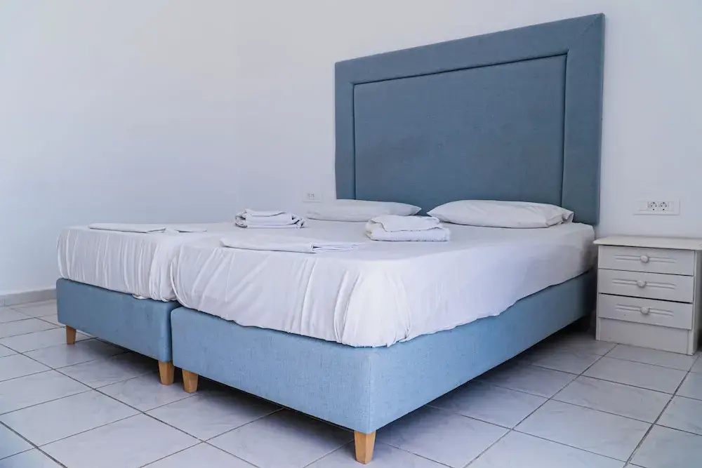 Standard Double room with garden view (full double bed)