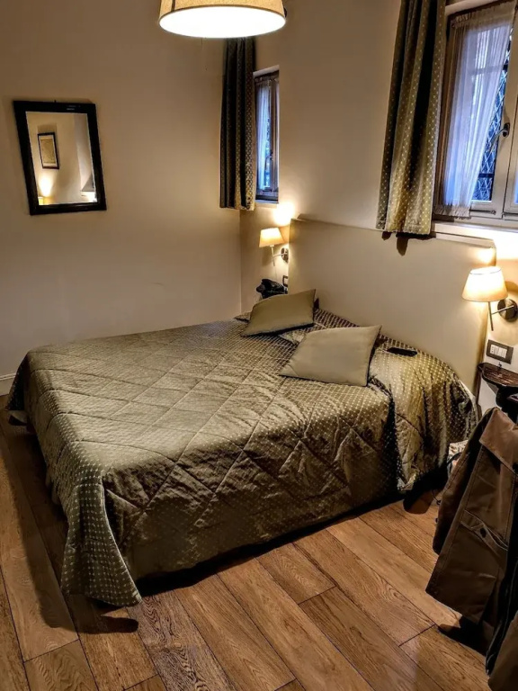 Economy Double Basement room (full double bed)