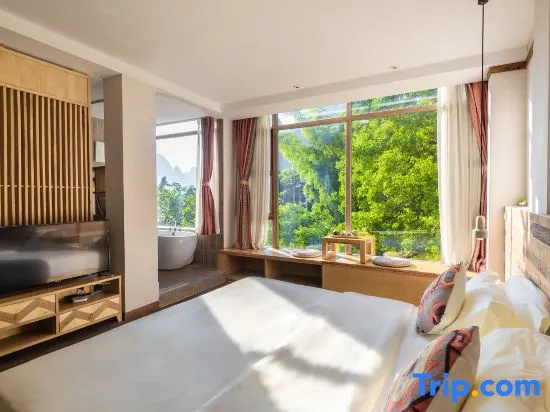 Standard Double room with view (full double bed)