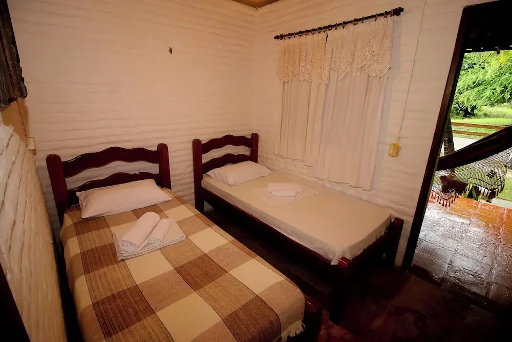 2 Bedrooms Comfort Quadruple Basement room