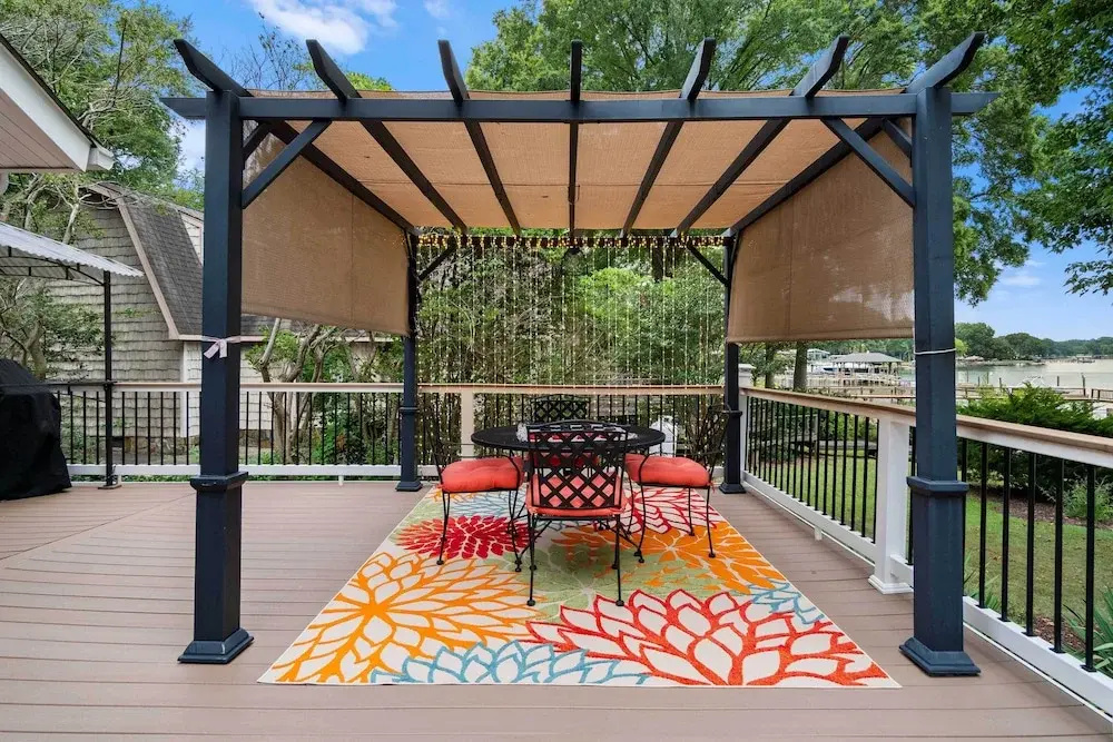 'commodore Bay Waterfront Home on Lake Norman!