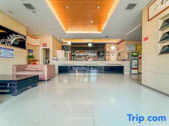 MengDao Holiday Hotel(Yichang China Three Gorges University)