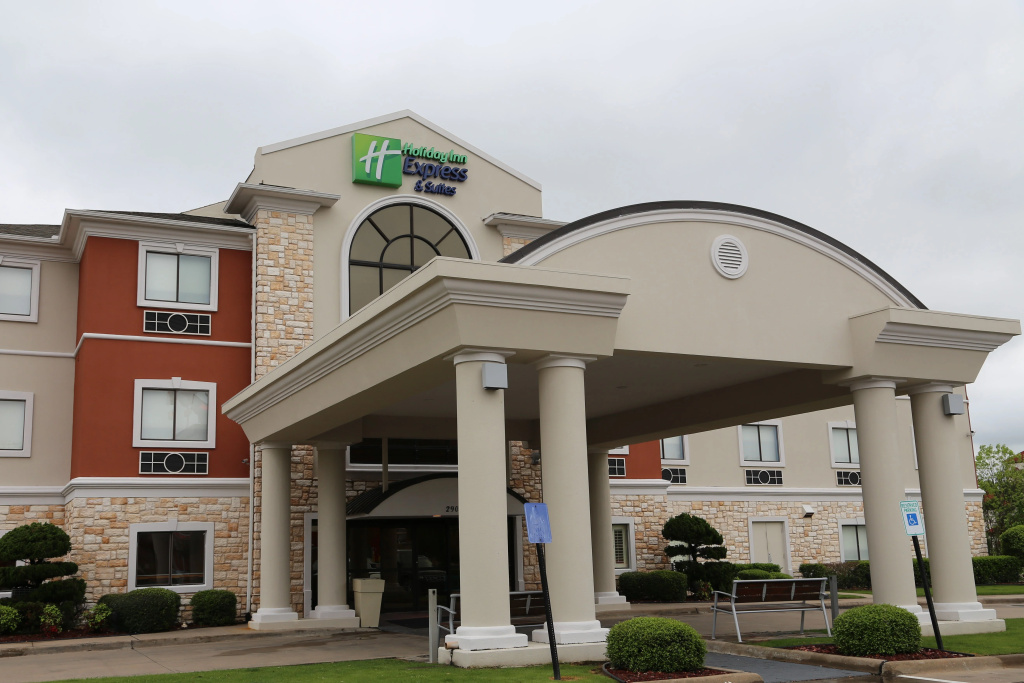Holiday Inn Express Hotel & Suites Greenville by IHG