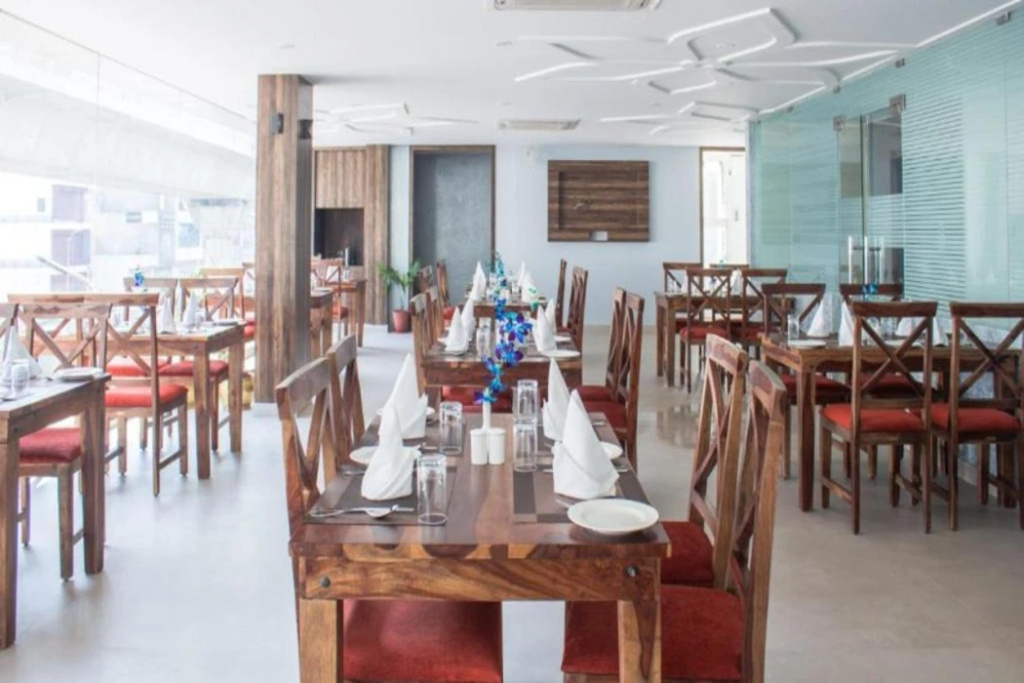 Food & Beverage