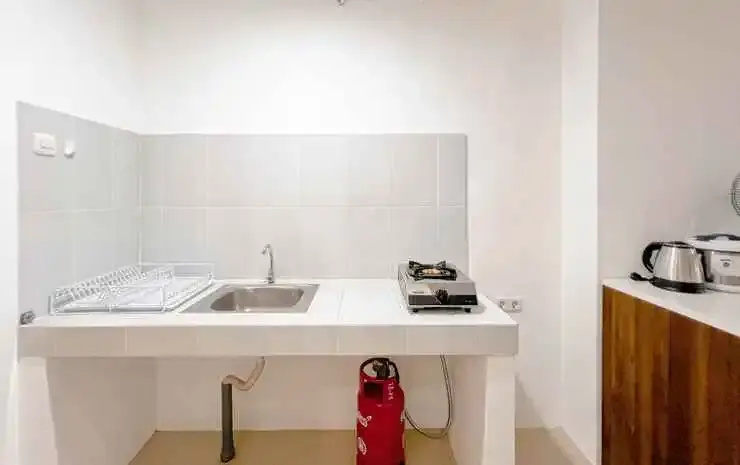 Restful and Spacious 3BR at Bale Hinggil Apartment By Travelio