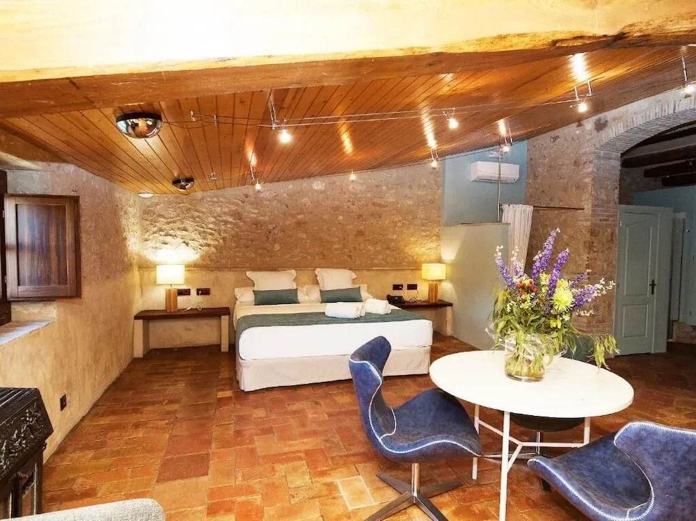 Hotel Molí de l'Escala - фото 17