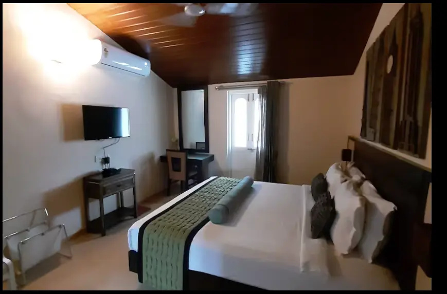 Luxury Suite