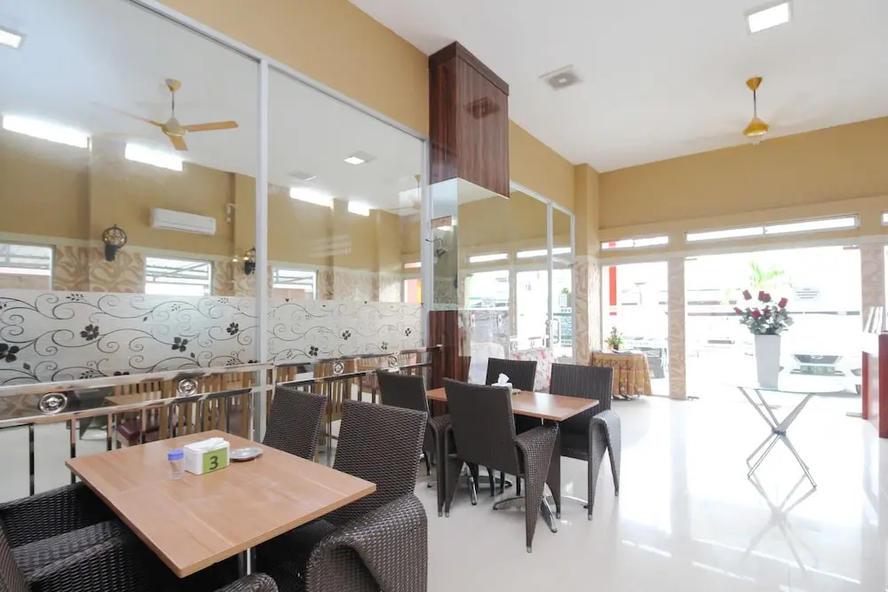 Food & Beverage