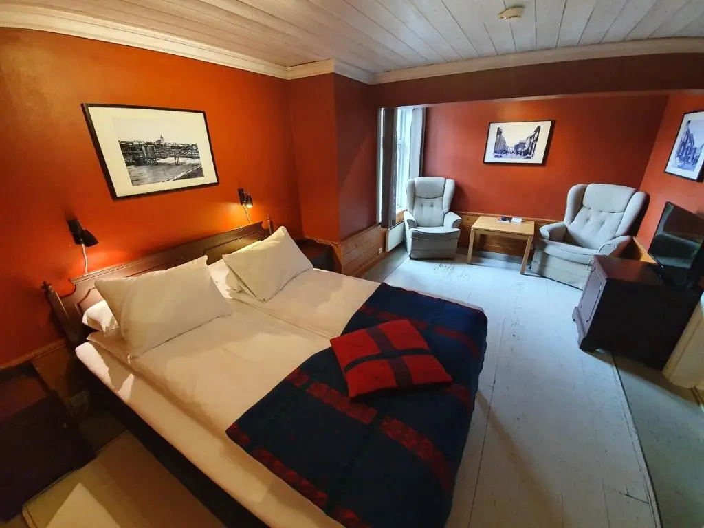 Standard Double room (full double bed)