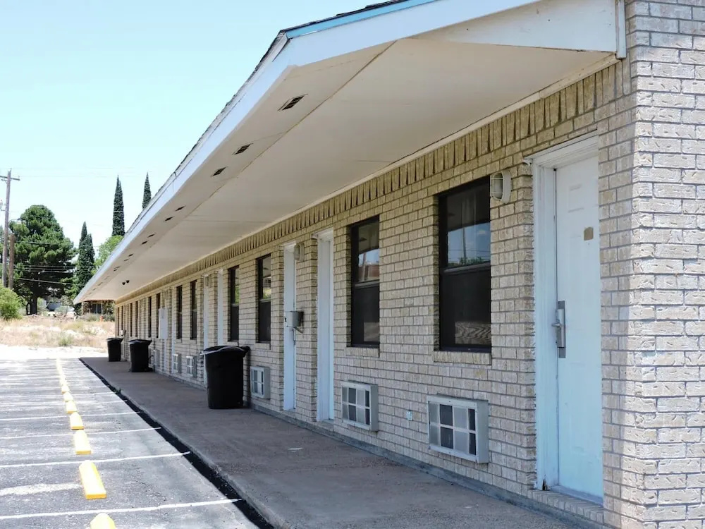 Riata Inn