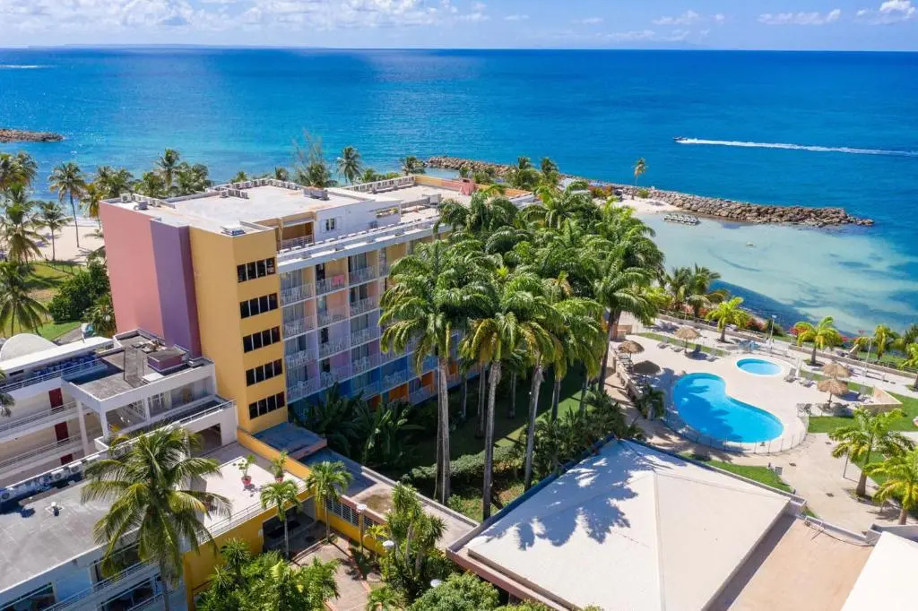 Beach & Waterfront