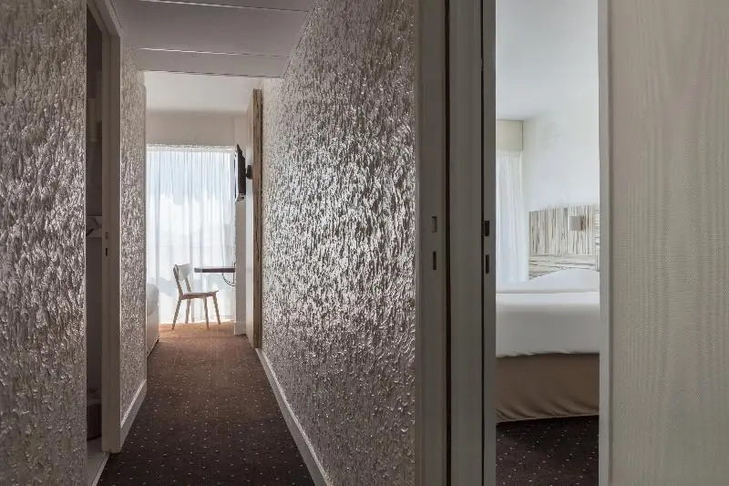 Standard room with balcony