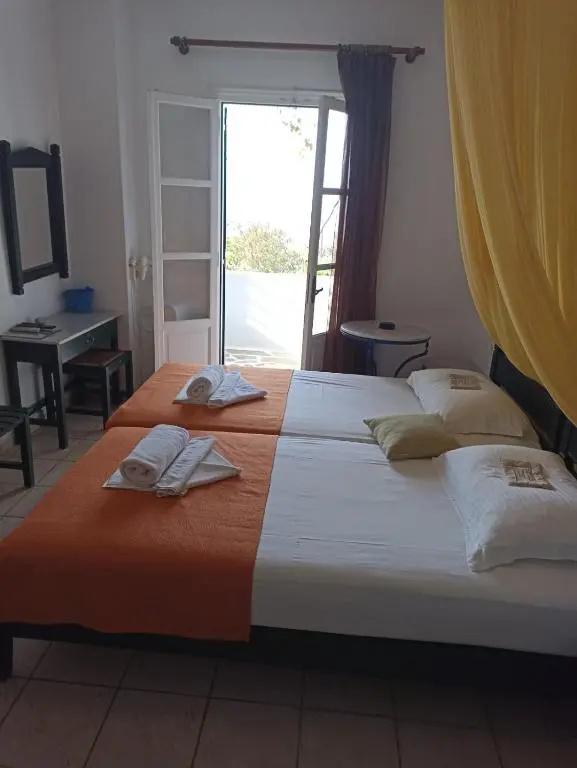 Economy Double room (twin beds)