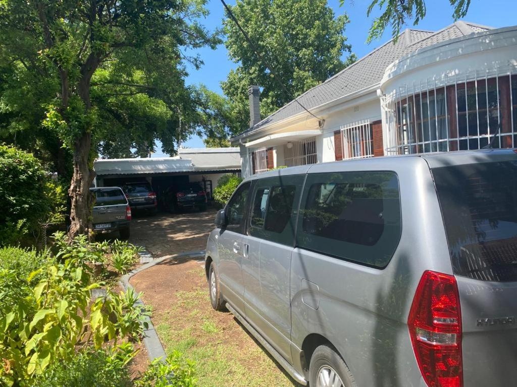 145 8th avenue highlands north Johannesberg