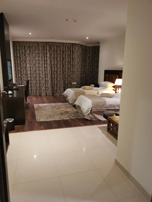 Double Junior Suite (twin beds)