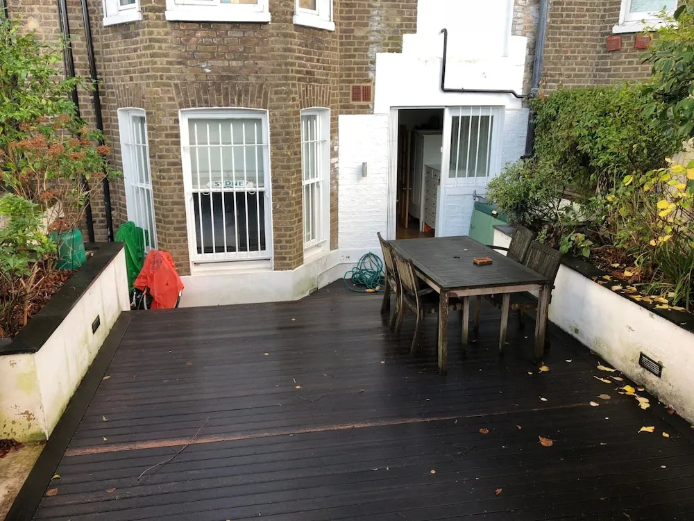 1 Bedroom Flat in Hammersmith With Garden