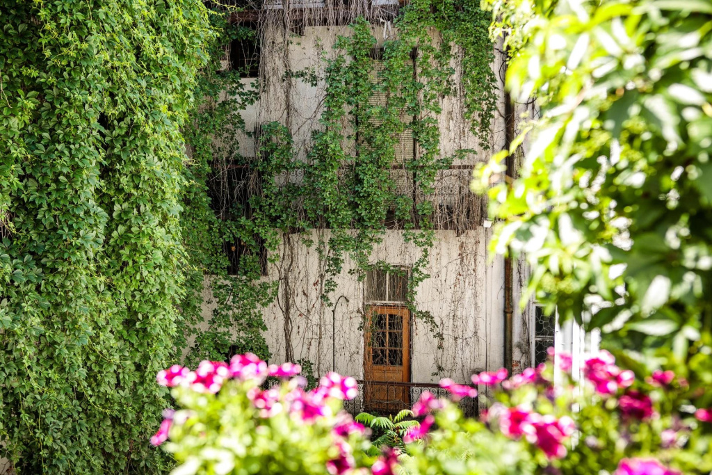 Platinia Apartments