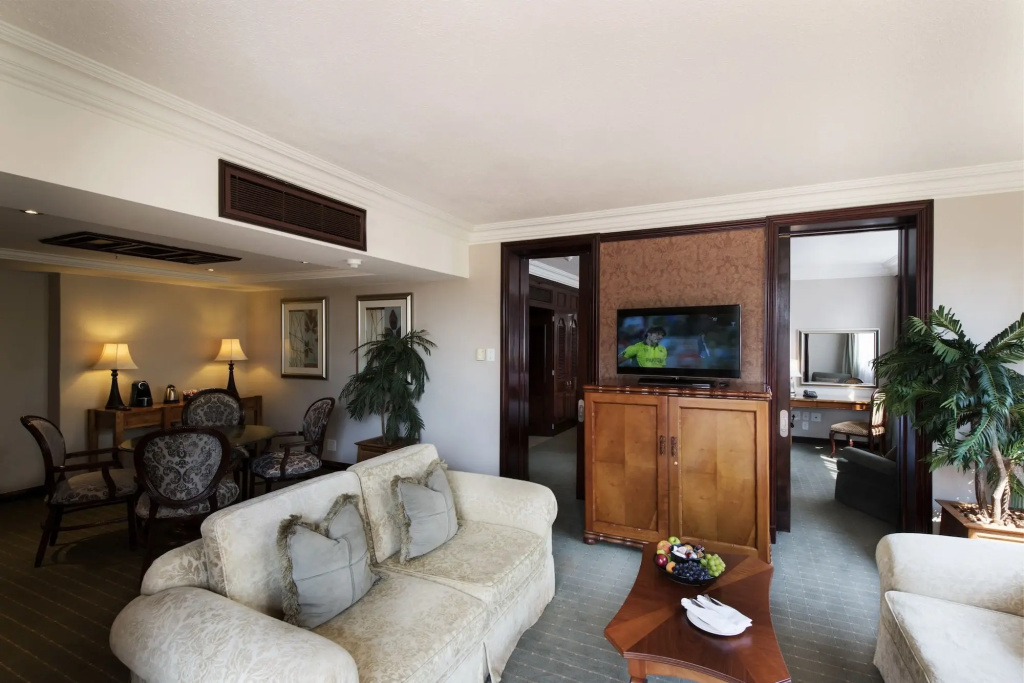 Lobby & Reception