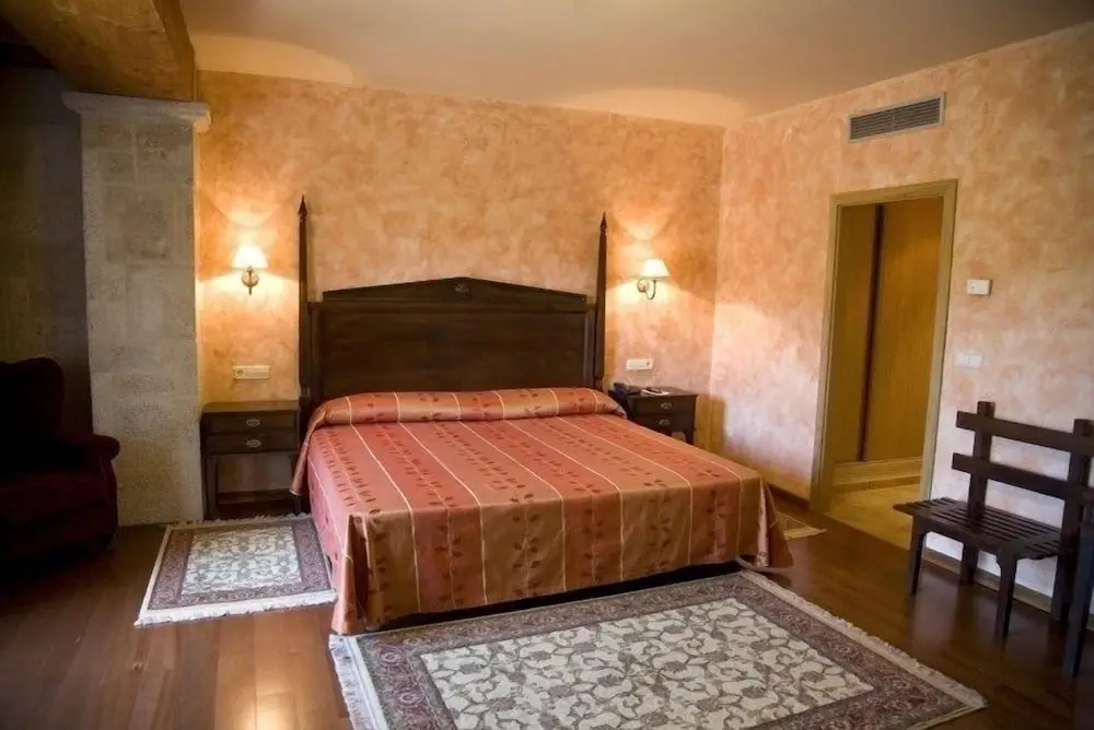 Superior Double room (full double bed)