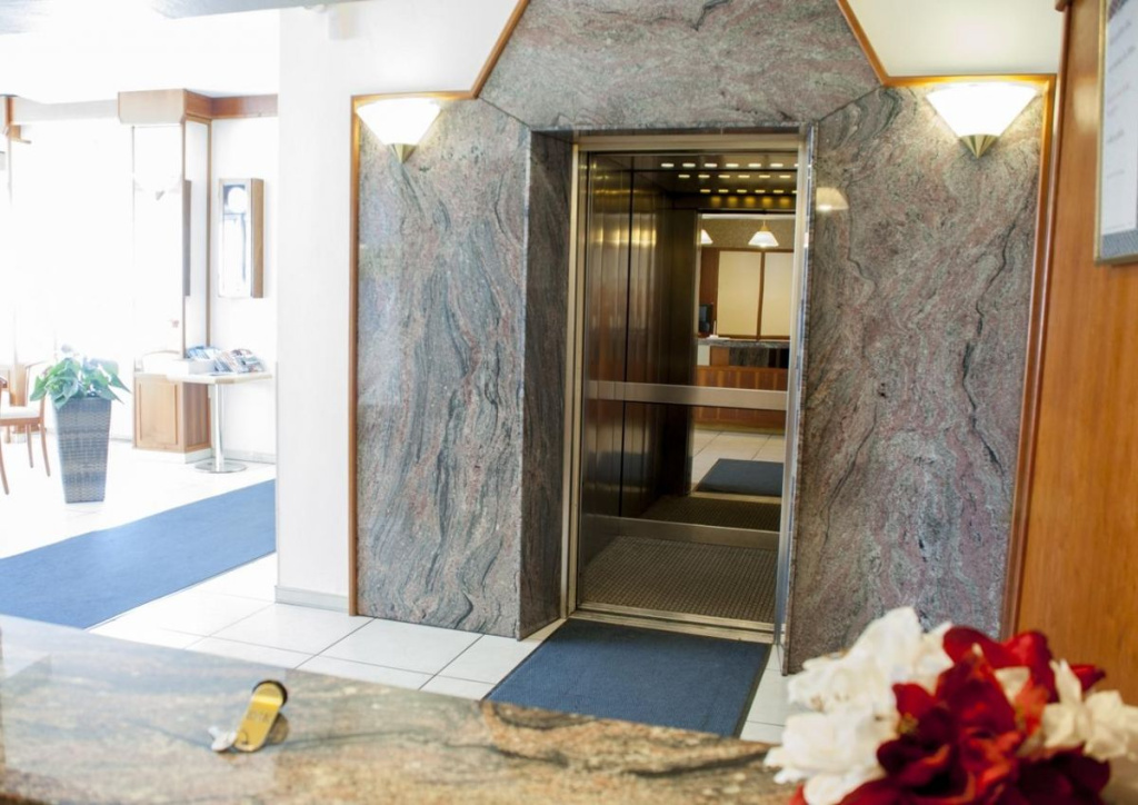 Hotel Excelsior — 2